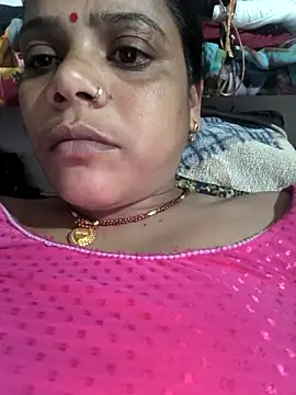 Hot suini online show from February 11, 2026, 4:07 pm