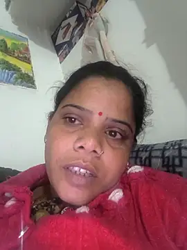 Hot suini online show from February 2, 2026, 8:24 am