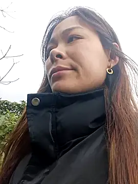 Lyla john online show from February 3, 2026, 4:10 am