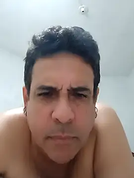 Snapshot of Lupercinio chatting on November 24, 2025, 2:44 am Lupercinio online show from November 24, 2025, 2:44 am