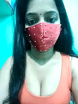 Honeya96 online show from December 17, 2025, 3:28 pm