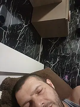 Saddamzaid1985 online show from June 18, 2026, 2:11 pm