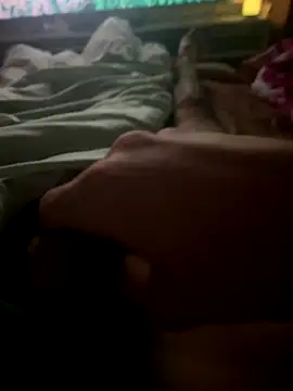 groschibre40100 online show from December 2, 2025, 12:11 am