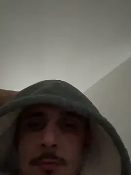 groschibre40100 online show from November 23, 2025, 1:43 pm