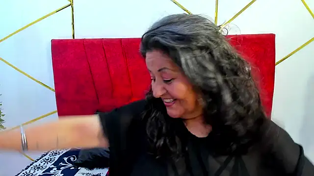 Victoriaa Anderson online show from December 17, 2025, 2:16 am