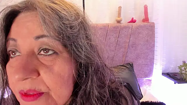 Victoriaa Anderson online show from April 15, 2026, 1:59 pm