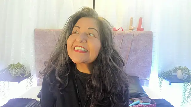 Victoriaa Anderson online show from April 6, 2026, 1:45 pm