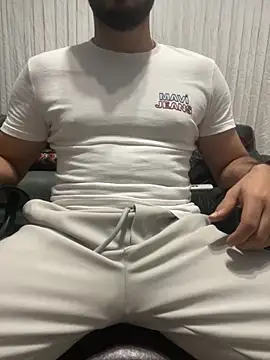 Snapshot of DARK0924 chatting on November 26, 2025, 9:48 pm DARK0924 online show from November 26, 2025, 9:48 pm