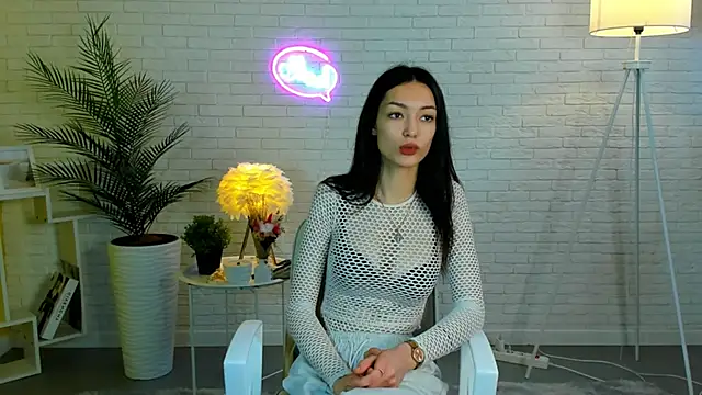 Snapshot of LannieHeart chatting on November 10, 2025, 7:24 am LannieHeart online show from November 10, 2025, 7:24 am