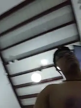 Snapshot of Zack1225 chatting on February 21, 2026, 4:58 am Zack1225 online show from February 21, 2026, 4:58 am