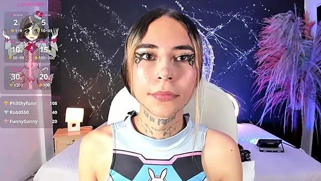 bellacrawford  online show from December 1, 2025, 6:03 am