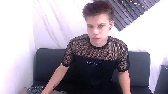 Liam York  online show from March 3, 2026, 2:13 pm