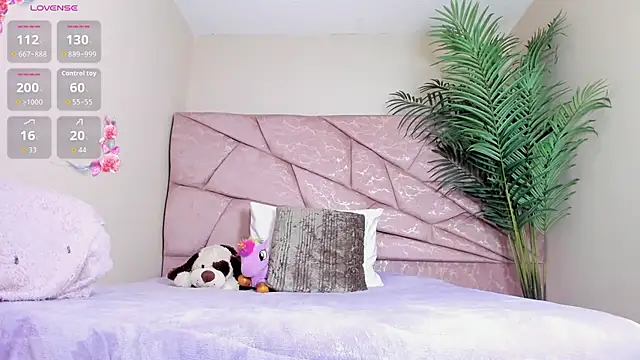  Naomi Fox  online show from January 15, 2026, 1:14 pm