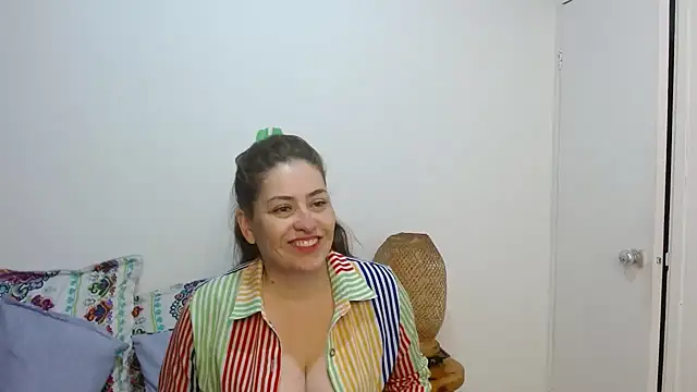 Snapshot of dayan_hanks chatting on February 14, 2026, 9:42 am dayan hanks online show from February 14, 2026, 9:42 am