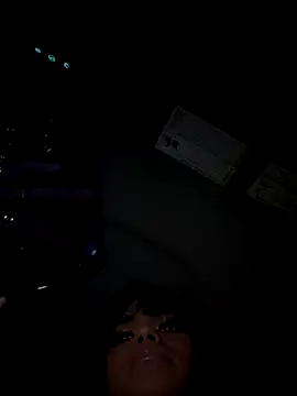 rikiisaac5 online show from November 15, 2025, 8:51 am