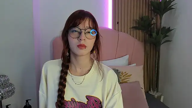 scarlett smith 3 online show from December 20, 2025, 2:58 am