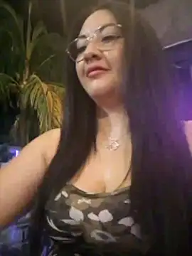 lady cristal online show from November 11, 2025, 3:01 am