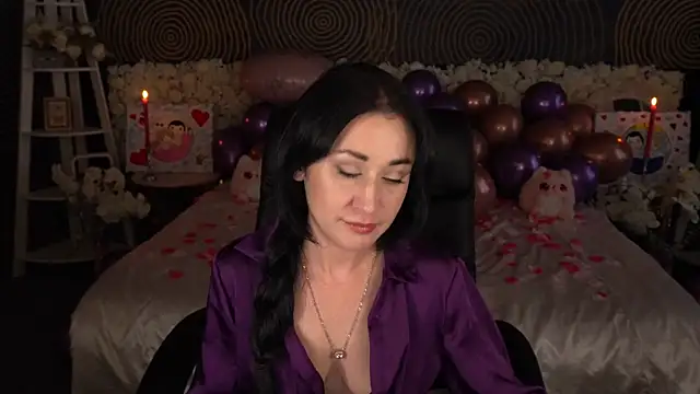 Snapshot of CarolinaaFoxyyy chatting on February 13, 2026, 1:44 pm CarolinaaFoxyyy online show from February 13, 2026, 1:44 pm