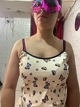 Snapshot of Red_Queen_11 chatting on November 20, 2025, 6:19 pm Red Queen 11 online show from November 20, 2025, 6:19 pm