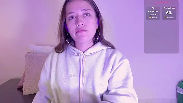 Roxanna-Mill online show from November 27, 2025, 7:25 pm