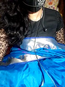 HotGirl23231 online show from May 12, 2026, 6:14 pm