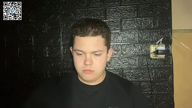CuteButNaughty  online show from March 12, 2026, 10:03 pm