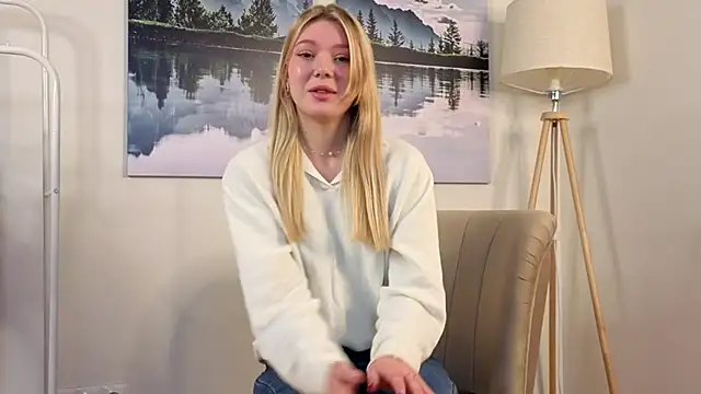 Snapshot of ToyaBosques chatting on November 10, 2025, 5:01 am ToyaBosques online show from November 10, 2025, 5:01 am