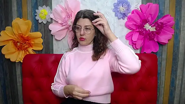 Snapshot of RoseHille chatting on December 2, 2025, 2:41 pm RoseHille online show from December 2, 2025, 2:41 pm