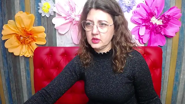 Snapshot of RoseHille chatting on December 4, 2025, 2:49 pm RoseHille online show from December 4, 2025, 2:49 pm