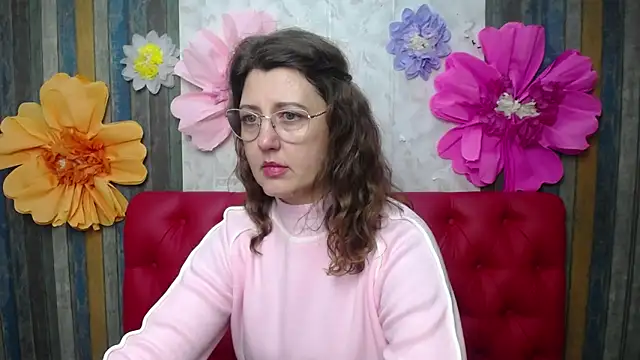 Snapshot of RoseHille chatting on December 1, 2025, 3:13 pm RoseHille online show from December 1, 2025, 3:13 pm