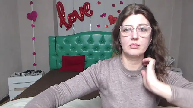 Snapshot of RoseHille chatting on February 23, 2026, 5:46 pm RoseHille online show from February 23, 2026, 5:46 pm