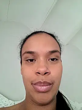 kyliecastell online show from November 27, 2025, 3:34 pm