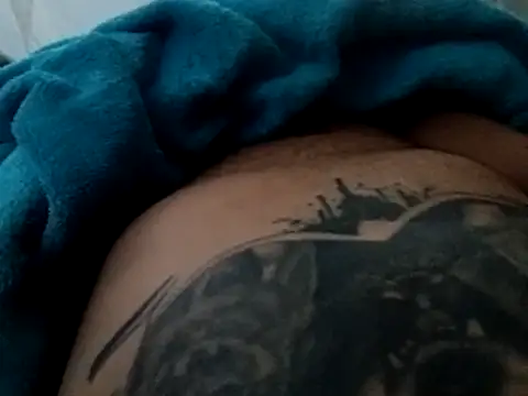 Snapshot of ZA202 chatting on November 10, 2025, 12:43 pm ZA202 online show from November 10, 2025, 12:43 pm