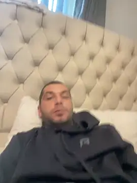 Kinkycouple142 online show from November 18, 2025, 3:04 pm