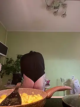 Dona Mafia online show from December 15, 2025, 11:05 am