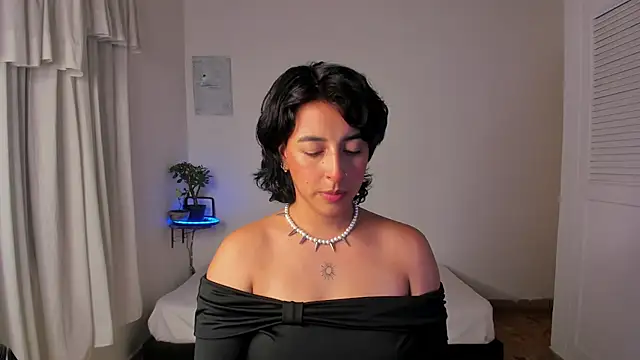 VictoriaAmelie online show from November 22, 2025, 1:59 am