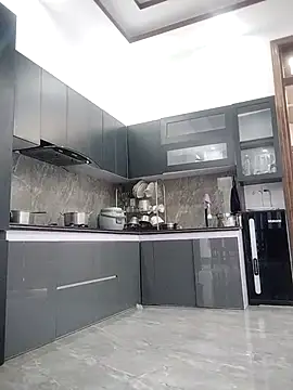   Anna    online show from November 27, 2025, 1:39 am