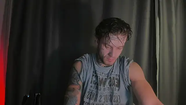 Huntall77 online show from December 2, 2025, 3:47 pm