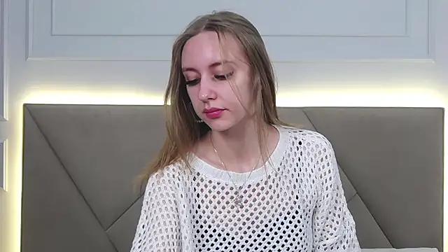 RachaelCute online show from December 21, 2025, 4:25 am