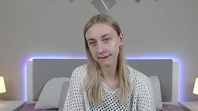 RachaelCute online show from April 1, 2026, 1:41 pm