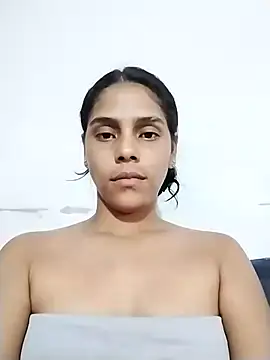 Snapshot of Sofia-luna1 chatting on November 20, 2025, 12:00 am Sofia-luna1 online show from November 20, 2025, 12:00 am