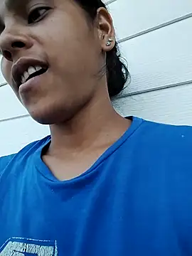 Snapshot of Sofia-luna1 chatting on November 16, 2025, 9:19 pm Sofia-luna1 online show from November 16, 2025, 9:19 pm