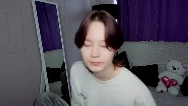 Snapshot of Annie_Way chatting on February 21, 2026, 4:47 am Annie Way online show from February 21, 2026, 4:47 am