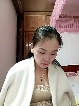 Feeling-hot online show from December 19, 2025, 11:07 pm