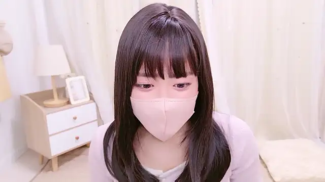 Snapshot of KAZUNAxo chatting on November 13, 2025, 2:15 am KAZUNAxo online show from November 13, 2025, 2:15 am