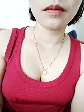 Swan-white123 online show from December 15, 2025, 5:13 am