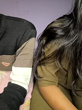 Snapshot of drakezone chatting on February 8, 2026, 5:32 pm drakezone online show from February 8, 2026, 5:32 pm