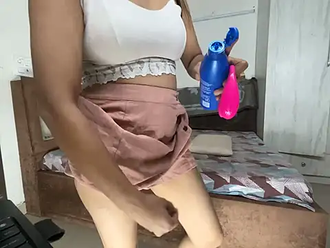 avnikaur online show from April 22, 2026, 7:15 am