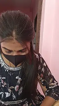 Iamyourdarling online show from November 11, 2025, 6:30 am