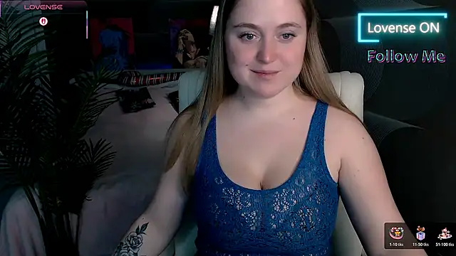 Kate Moan online show from December 19, 2025, 7:33 am